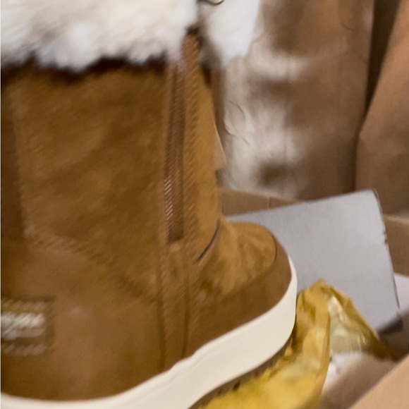 New in a box never used - Picture 2 of 3